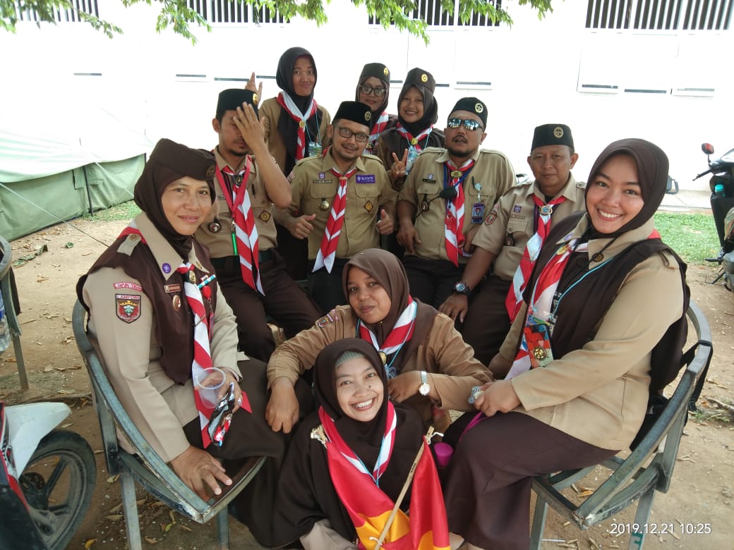 KA GUDEP SMP IT BINA INSANI ASAH JIWA KEPRAMUKAAN LEWAT KML